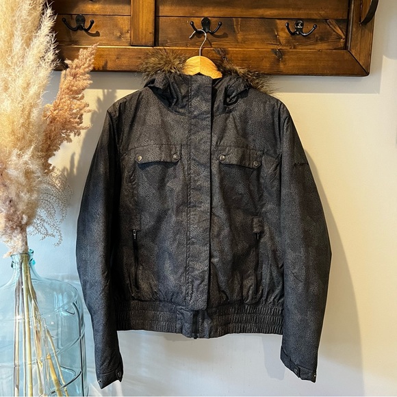 Columbia Ski Jacket - Picture 1 of 4